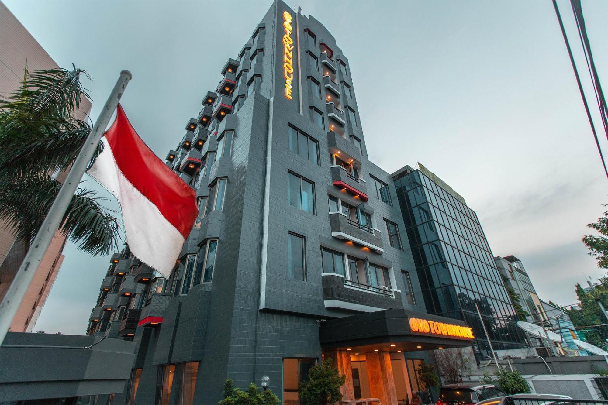 Super Oyo Townhouse 1 Hotel Salemba Jakarta Exterior foto