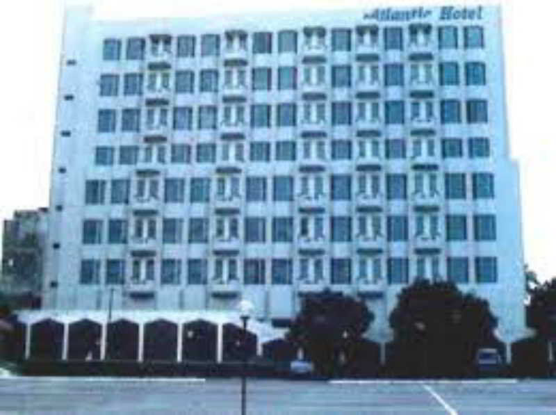 Super Oyo Townhouse 1 Hotel Salemba Jakarta Exterior foto